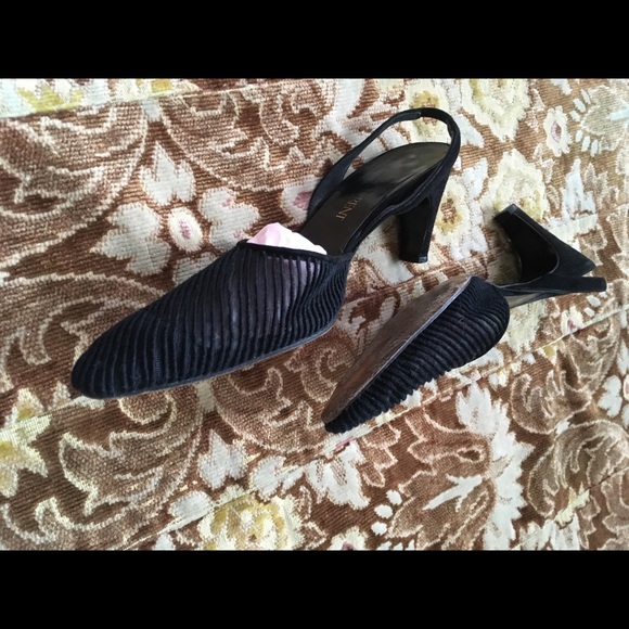 SOLD ON ETSY 💔 YSL heels Yves Saint Laurent - Picture 5 of 8